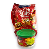 Nacho Chips met Guacamole dip.